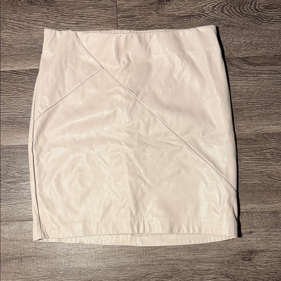 Dynamite Dresses & Skirts - Dynamite Cream Pencil Skirt